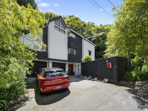 2A Waitohu Road, York Bay