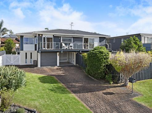 23 Whiteacres Drive, Sunnyhills