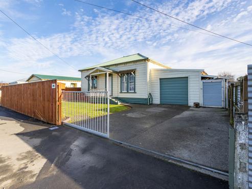 16 Miriam Street, Masterton