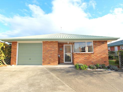 350 Tay Street, Turnbull Thomson Park