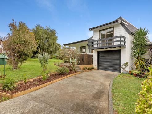 4B Earls Place, Onerahi