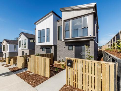140 Tiriwa Drive, Massey
