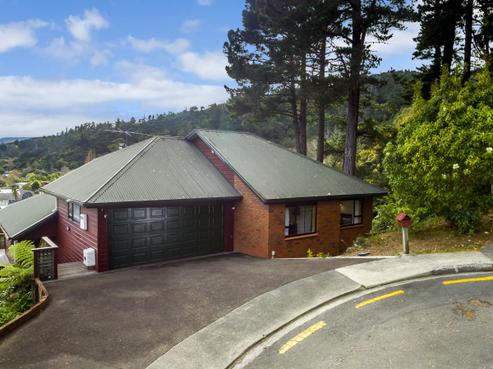 41 Dalton Grove, Stokes Valley