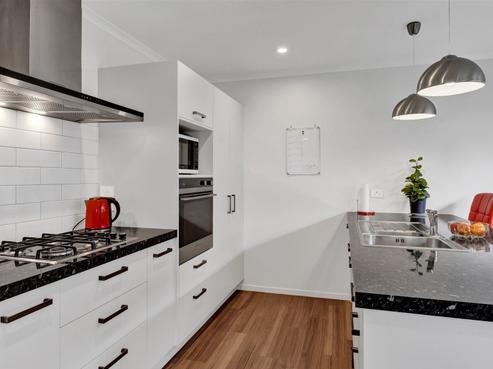 16 Nukuroa Close, Waitara
