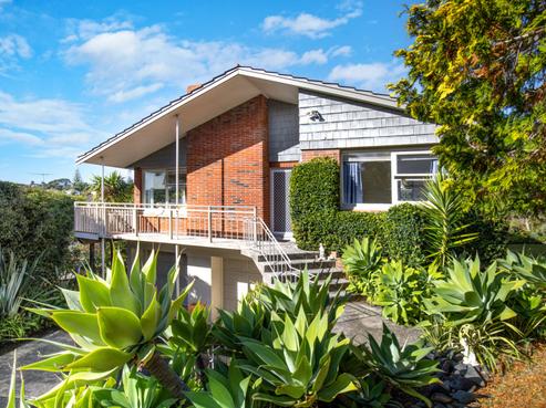 18 Mayfair Crescent, Mairangi Bay