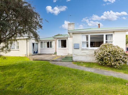 4 Arawhata Road, Paraparaumu