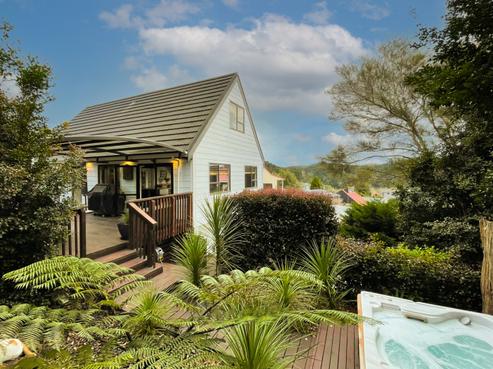 6 Puketiro Place, Paihia