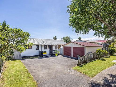 32 Wai Iti Place, Clendon Park