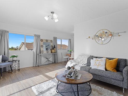 2/105 Don Buck Road, Massey