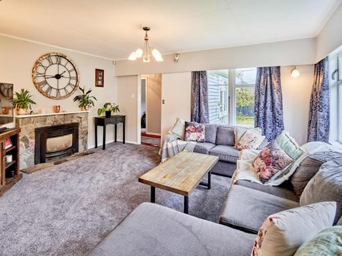 168 Wellington Road, Wainuiomata