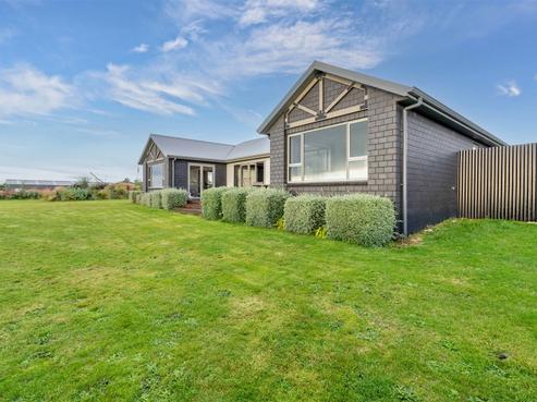71 Sunrise Drive, Tisbury