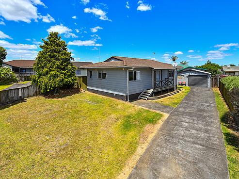 74 Burundi Avenue, Clendon Park