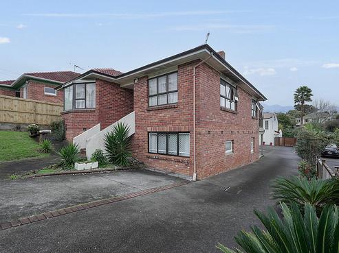16 Renfrew Avenue, Sandringham
