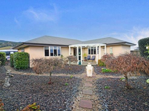 16 Cambelldon Crescent, Stoke