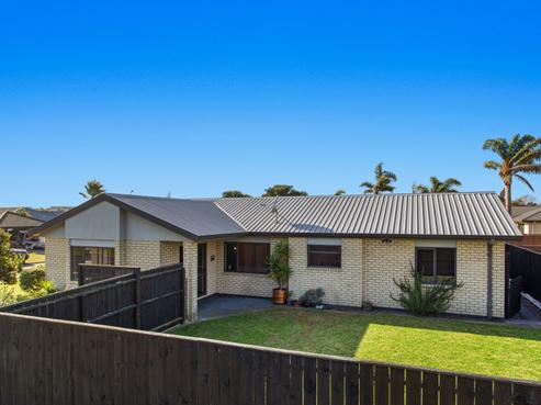 2 Marchignal Street, Coastlands