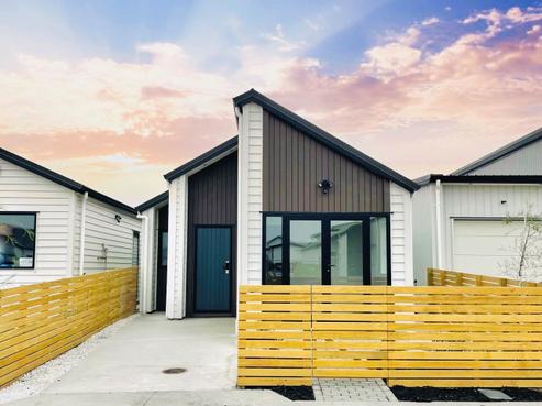14 Te Rauroha Street, Papakura