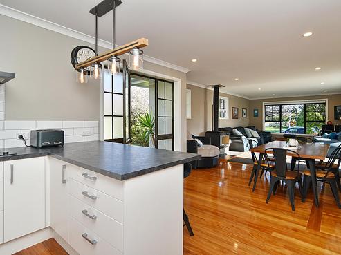 2 Larch Place, Casebrook