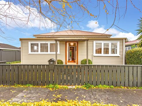 104 Fenton Street, Thames