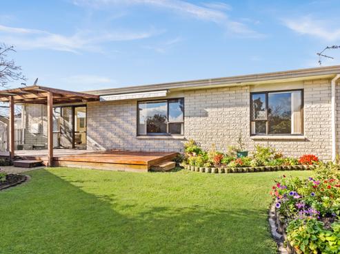 1002A Miro Street, Mahora