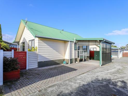 2/153 Spa Road, Taupo