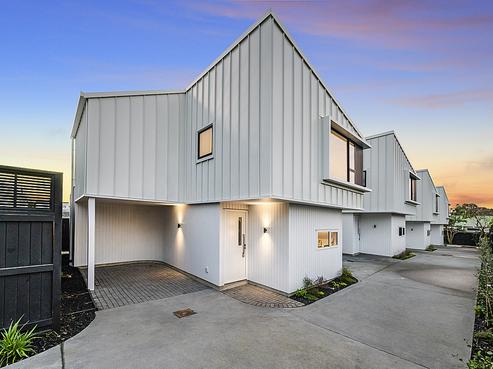 21 Waione Avenue, Te Atatu Peninsula