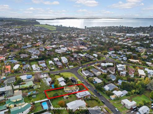 1 Sealy Road, Torbay