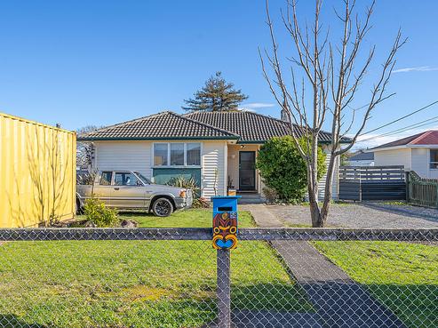 58 Stuart Crescent, Masterton