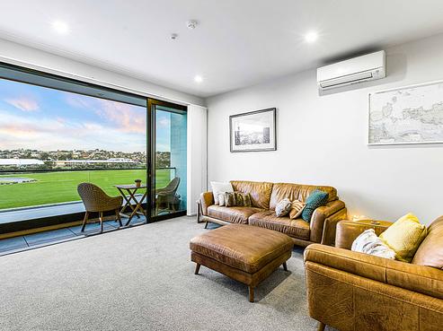 23/4 Stables Lane, Silverdale