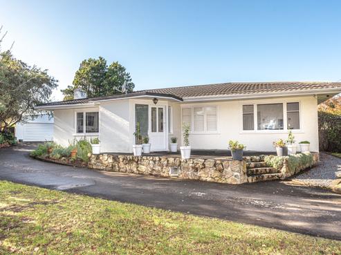 152 Great North Road, Otamatea