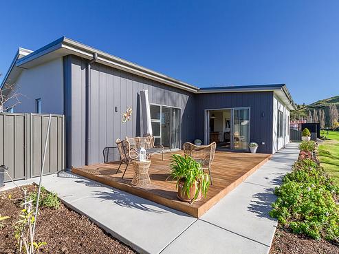 30 West Place, Greenmeadows