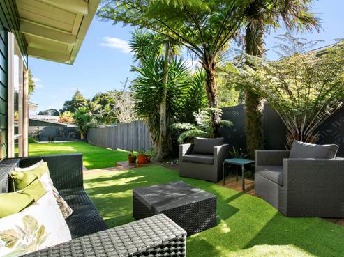 73 Lawrence Crescent, Hillpark