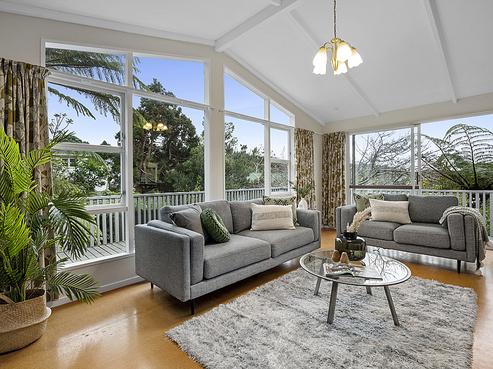 292 Dowse Drive, Maungaraki