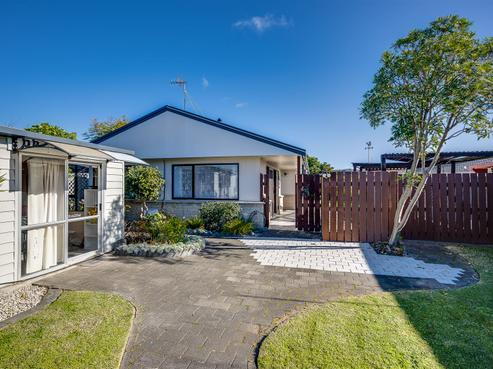 8 Cardiff Place, Tamatea