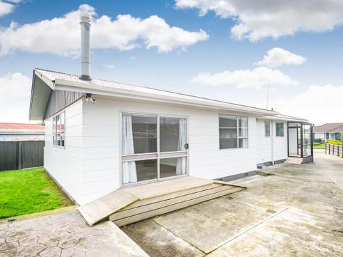 68 Langley Avenue, Milson