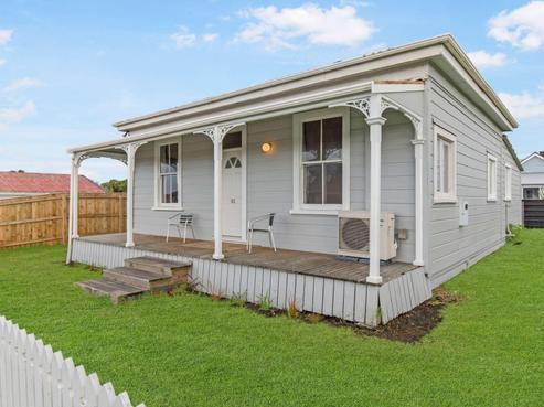 83 Hinau Street, Castlecliff
