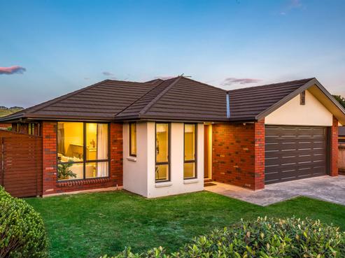 13 Tasman Close, Aotea