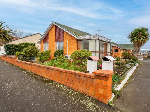 64 Wharfe Street, Oamaru