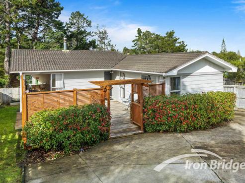 14 Regency Place, Sunnynook