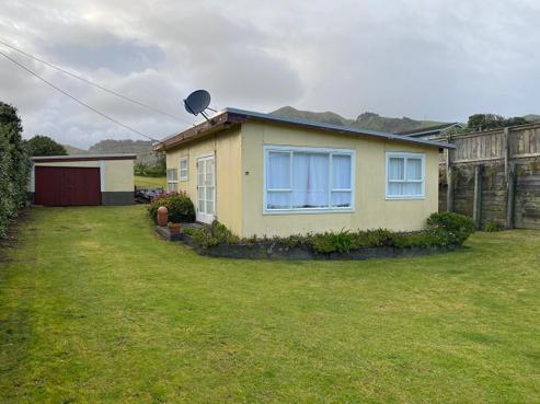 23 Point Road, Mokau