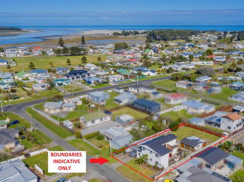6 Huia Street, Foxton Beach
