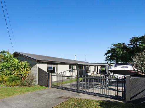 60 Nash Parade, Foxton Beach