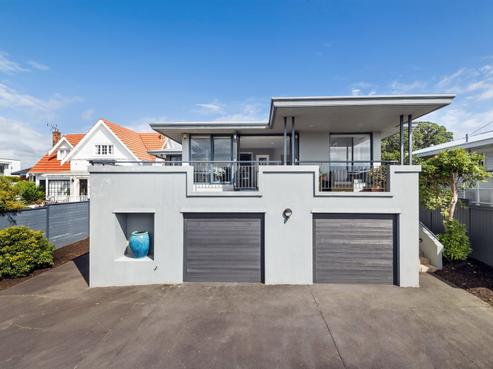 190 Hurstmere Road, Takapuna