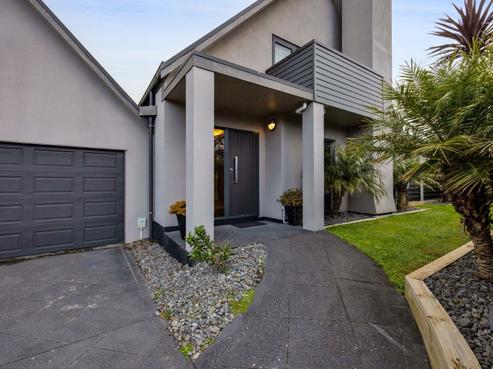 28 Karamea Street, Whalers Gate