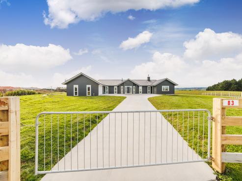 83 View Road, Halcombe