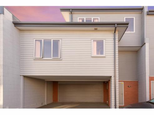 48D Champion Street, Edgeware