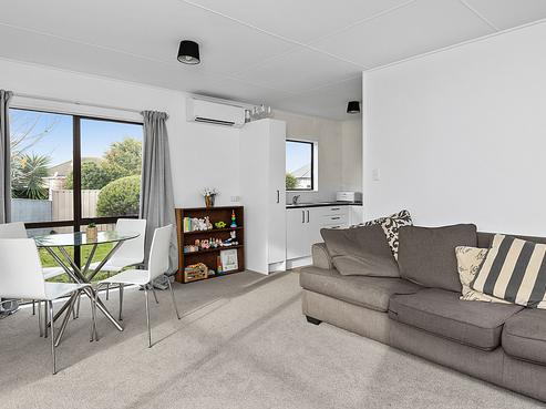 69A Riverbend Road, Onekawa