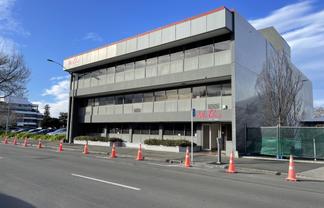 Big office space on city fringe