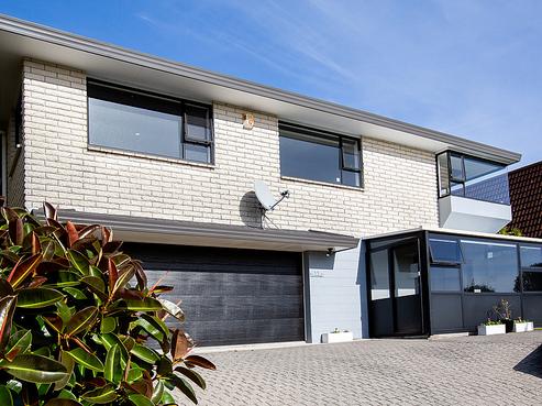11 Saint Ives Grove, Whalers Gate