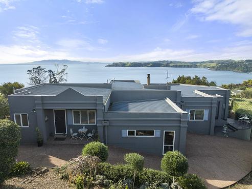 322 Sea View Road, Ostend