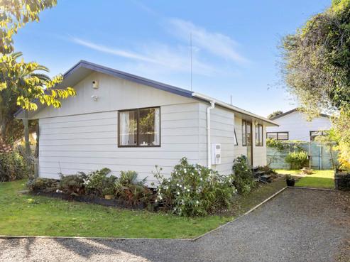 142B Old Wairoa Road, Papakura